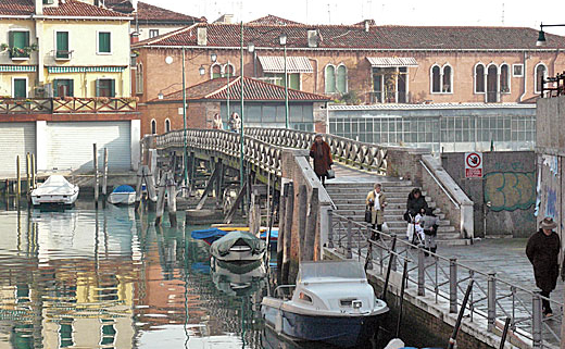Ponte de Quintavalle sul canal de San Piero